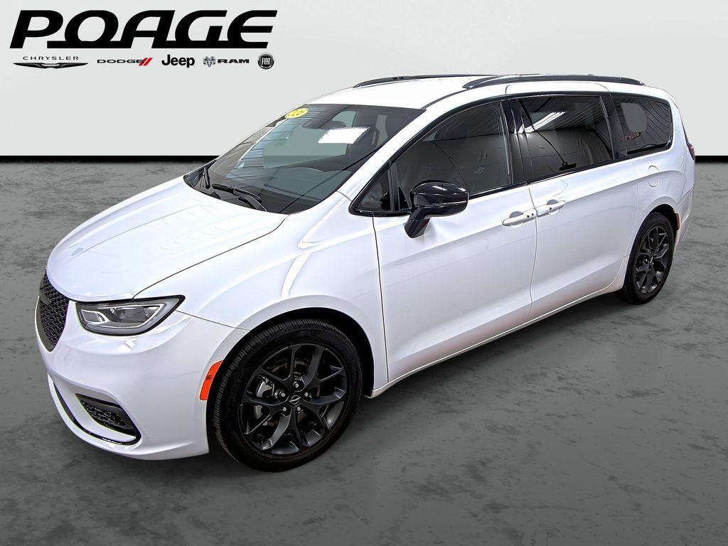 used 2024 Chrysler Pacifica car, priced at $36,990