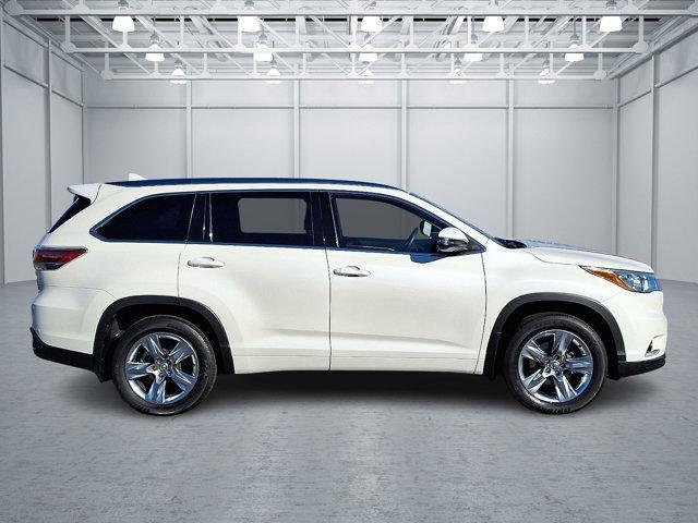 used 2014 Toyota Highlander car, priced at $22,955