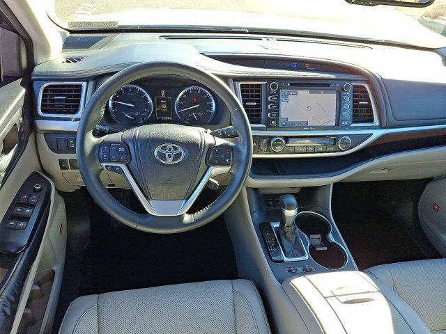 used 2014 Toyota Highlander car, priced at $22,955