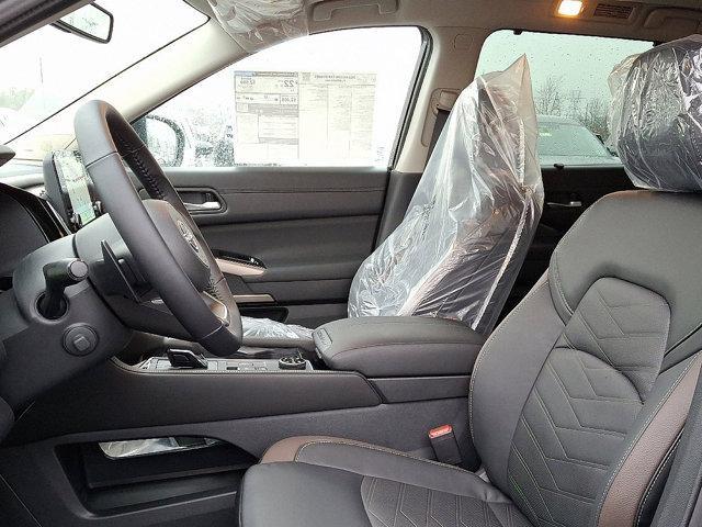 new 2025 Nissan Pathfinder car, priced at $51,296