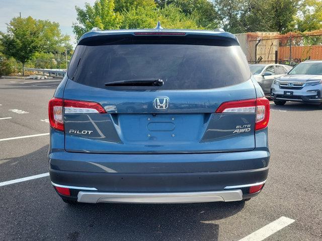 used 2022 Honda Pilot car, priced at $34,895