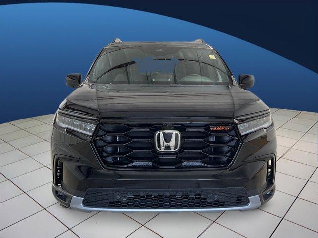 new 2025 Honda Pilot car, priced at $48,195