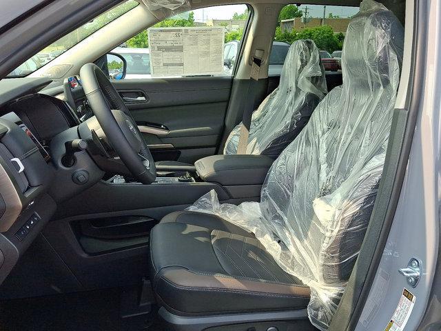 new 2025 Nissan Pathfinder car, priced at $50,889