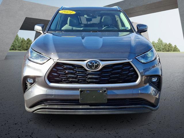 used 2021 Toyota Highlander car, priced at $31,703