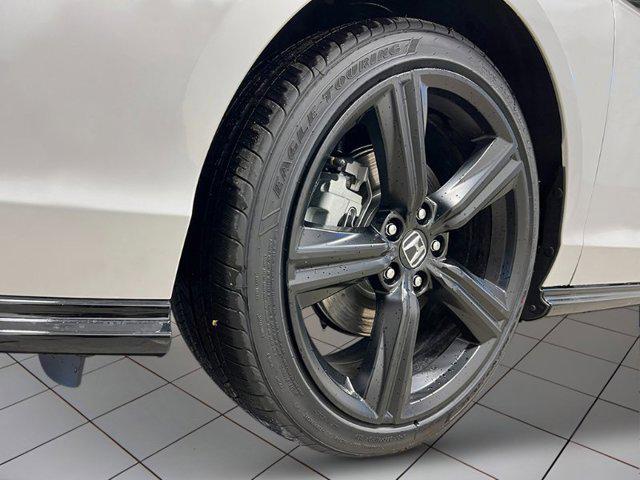 new 2025 Honda Accord Hybrid car, priced at $35,177
