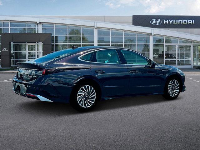 new 2024 Hyundai Sonata Hybrid car, priced at $31,400