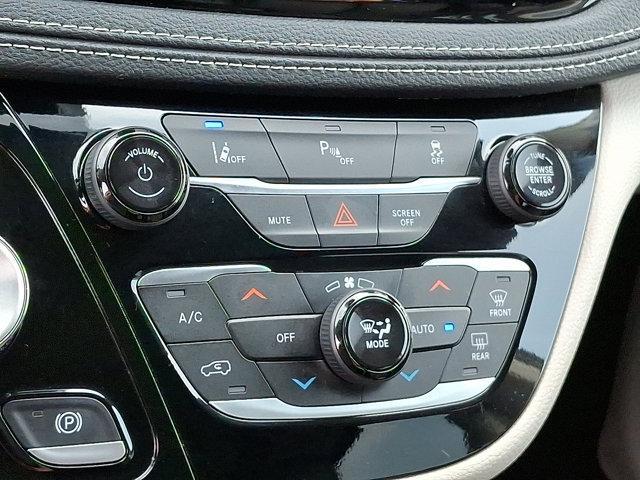 used 2023 Chrysler Pacifica Hybrid car, priced at $25,585