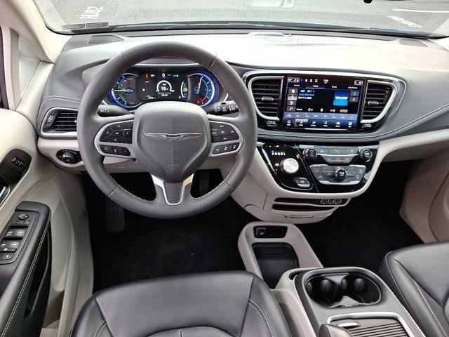 used 2023 Chrysler Pacifica Hybrid car, priced at $25,585
