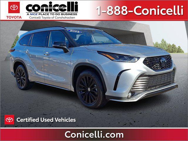 used 2025 Toyota Highlander car, priced at $45,555