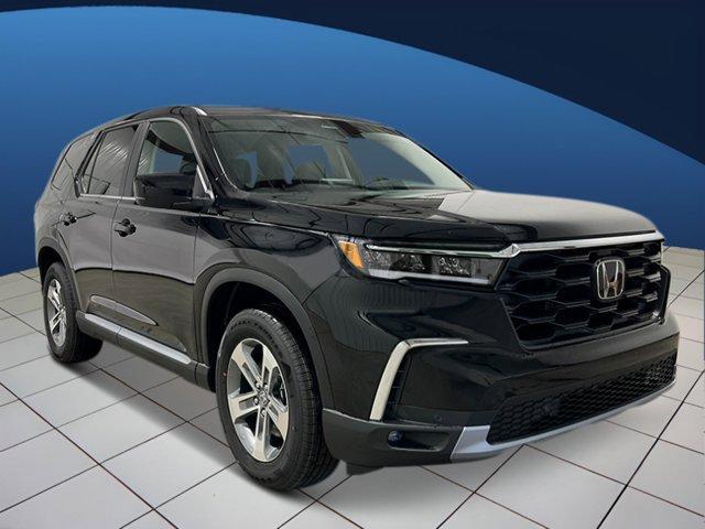 new 2025 Honda Pilot car, priced at $44,395