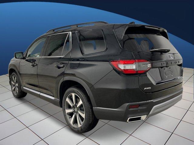 new 2025 Honda Pilot car, priced at $48,395