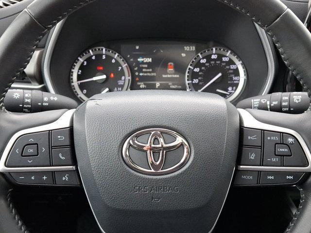 used 2022 Toyota Highlander car, priced at $33,988