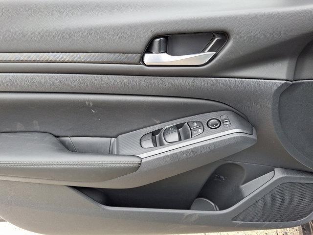 new 2025 Nissan Altima car, priced at $27,555