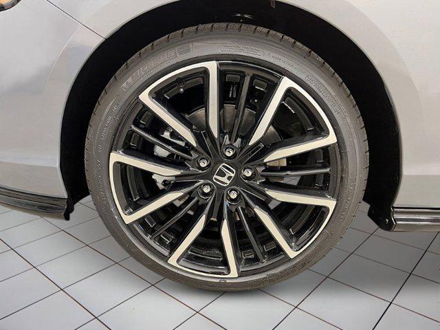 new 2025 Honda Accord Hybrid car, priced at $38,347