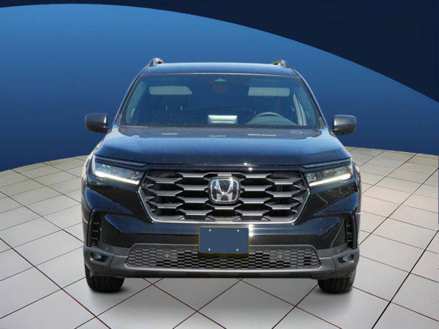 new 2025 Honda Pilot car, priced at $42,357