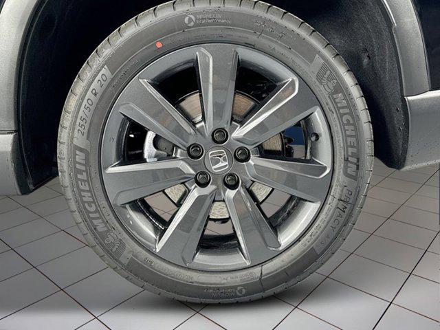 new 2025 Honda Pilot car, priced at $42,357