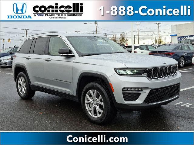 used 2022 Jeep Grand Cherokee car, priced at $29,595