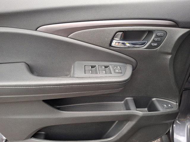 used 2022 Honda Pilot car, priced at $35,995