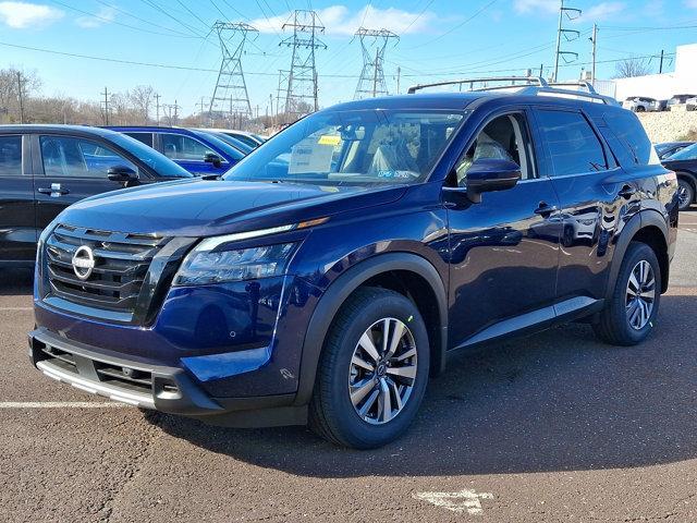 new 2025 Nissan Pathfinder car, priced at $45,757