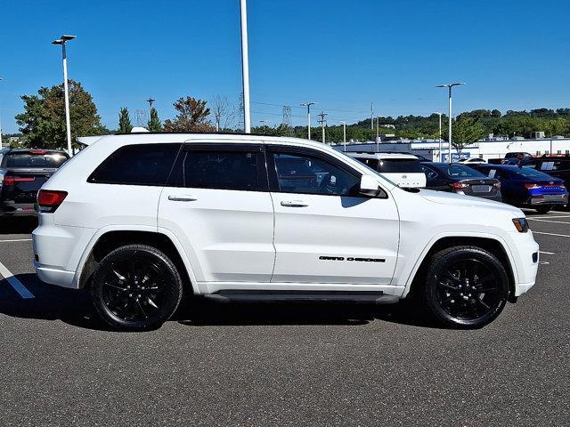 used 2020 Jeep Grand Cherokee car, priced at $27,499