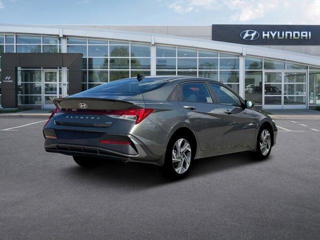 new 2025 Hyundai ELANTRA HEV car, priced at $27,687