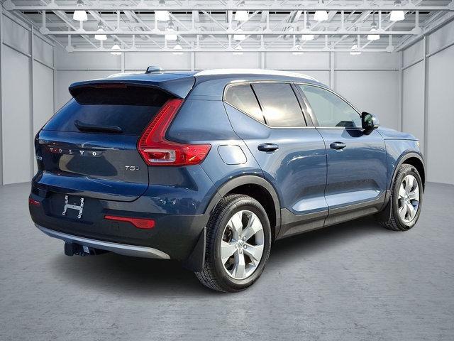 used 2021 Volvo XC40 car, priced at $24,967