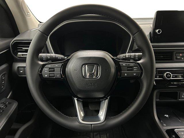 new 2025 Honda Pilot car, priced at $53,405