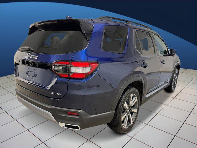 new 2025 Honda Pilot car, priced at $50,772