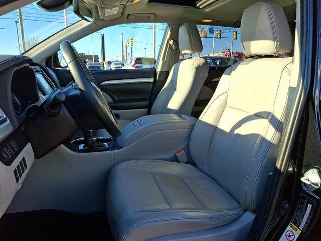 used 2019 Toyota Highlander car, priced at $24,995