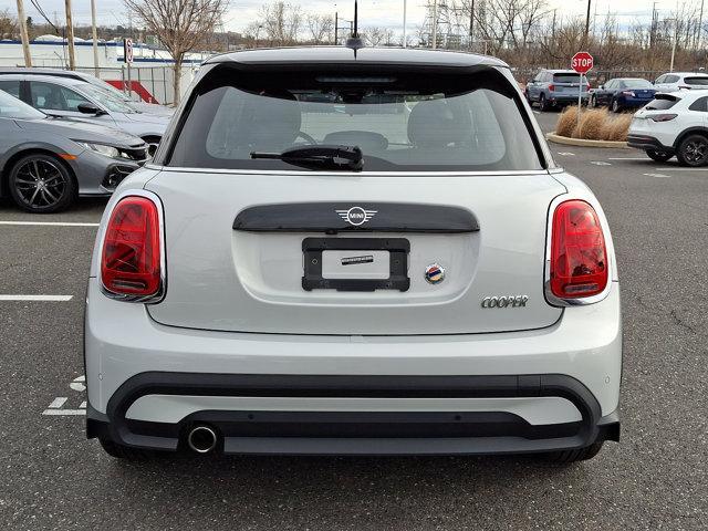 used 2022 MINI Hardtop car, priced at $20,995