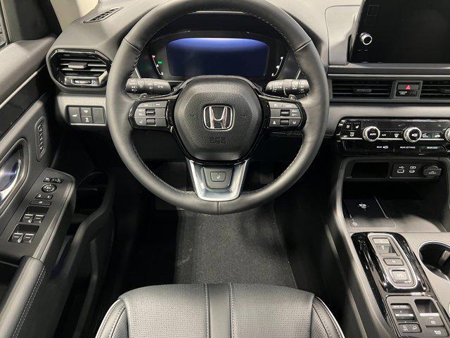 new 2025 Honda Pilot car, priced at $50,727