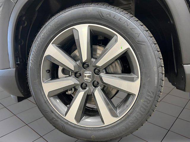 new 2025 Honda Pilot car, priced at $50,727