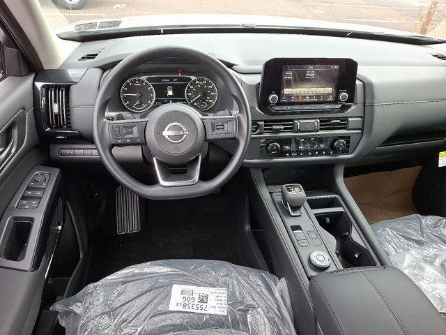 new 2025 Nissan Pathfinder car, priced at $37,650