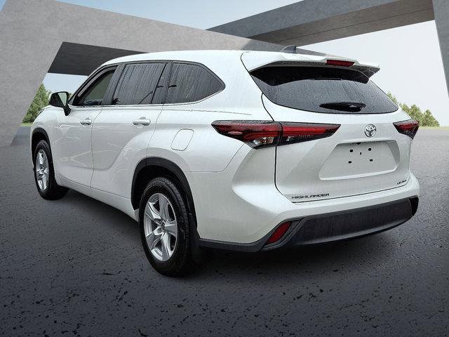 used 2024 Toyota Highlander car, priced at $40,555