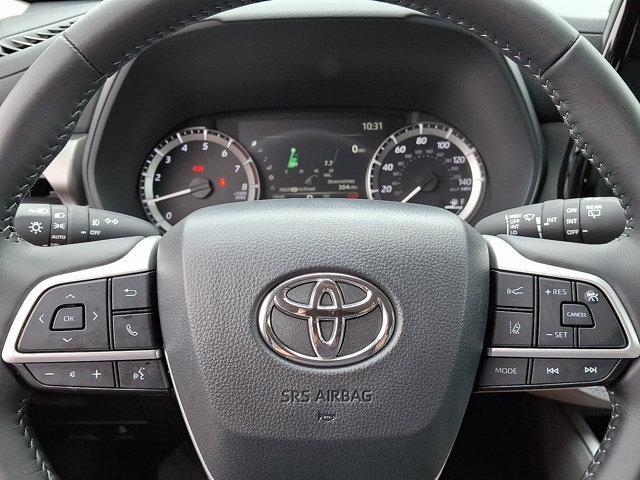 used 2024 Toyota Highlander car, priced at $40,555