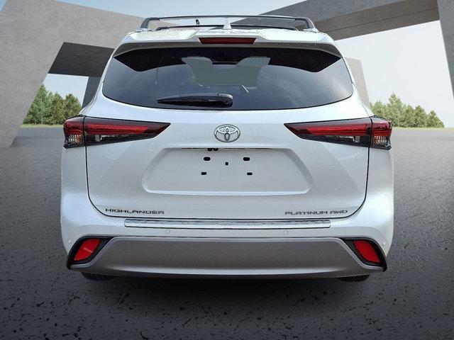 used 2024 Toyota Highlander car, priced at $49,888