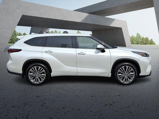 used 2024 Toyota Highlander car, priced at $49,888