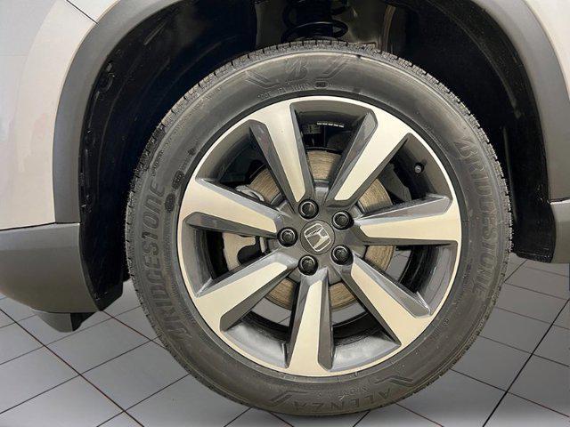 new 2025 Honda Pilot car, priced at $50,857