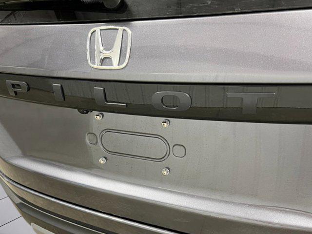 new 2025 Honda Pilot car, priced at $44,773