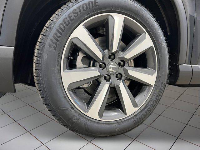 new 2025 Honda Pilot car, priced at $50,727