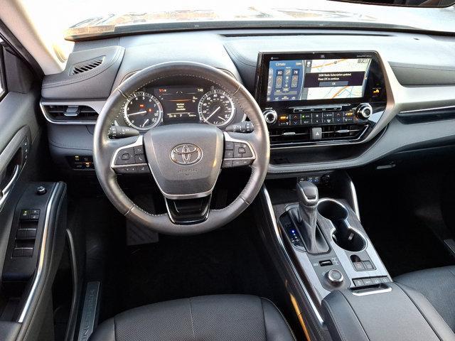 used 2022 Toyota Highlander car, priced at $38,955