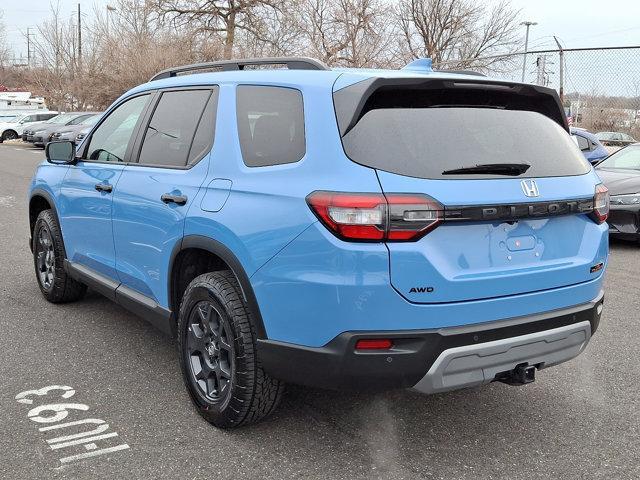 used 2025 Honda Pilot car, priced at $45,895