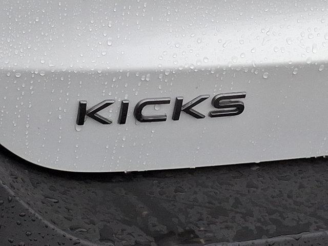 new 2025 Nissan Kicks car