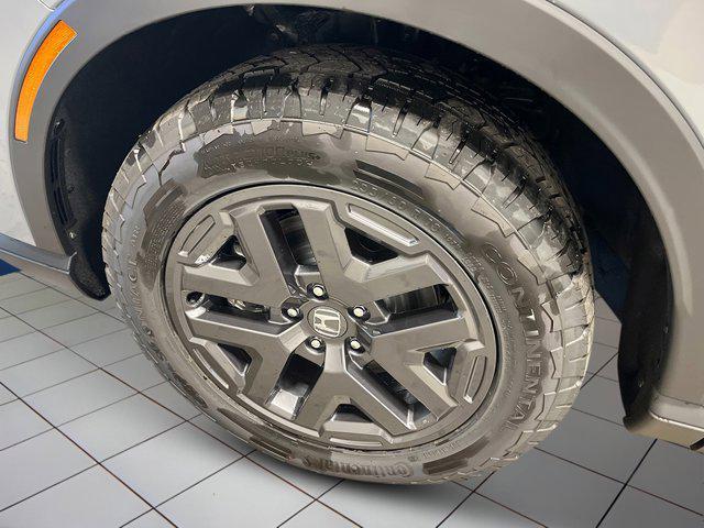 new 2026 Honda CR-V Hybrid car, priced at $38,914