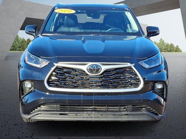 used 2021 Toyota Highlander car, priced at $32,888