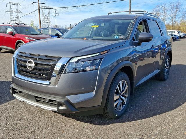 new 2025 Nissan Pathfinder car, priced at $45,184