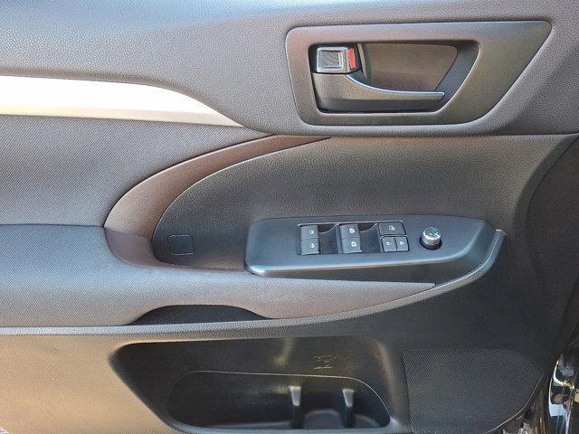 used 2019 Toyota Highlander car, priced at $23,795