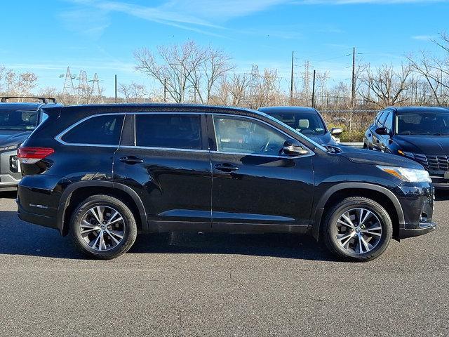 used 2019 Toyota Highlander car, priced at $23,795