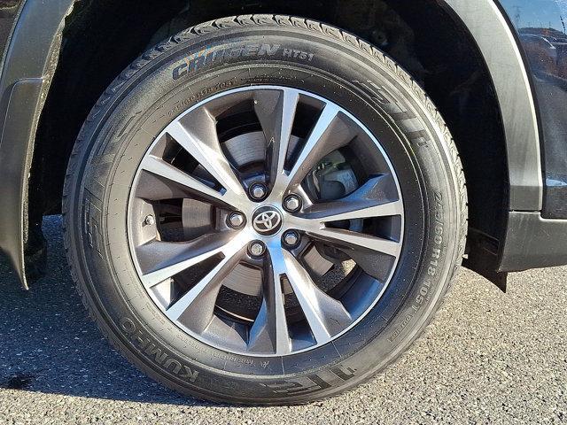 used 2019 Toyota Highlander car, priced at $23,795