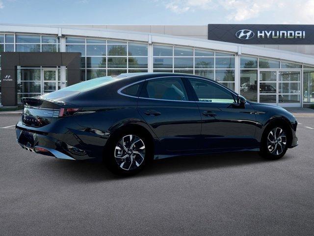 new 2025 Hyundai Sonata car, priced at $28,680